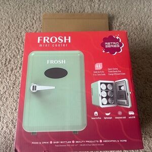 FROSH Mini Cooler in Green